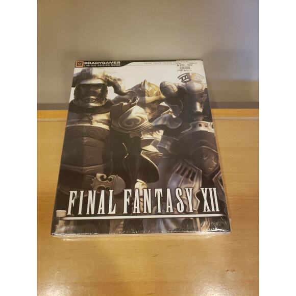 Final Fantasy XII Collector's Strategy Guide Playstation 2 NEW - Picture 1 of 6